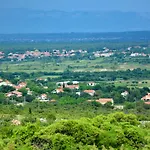 Maca Apartamento Sikovo