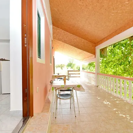 Maca Appartement Sikovo