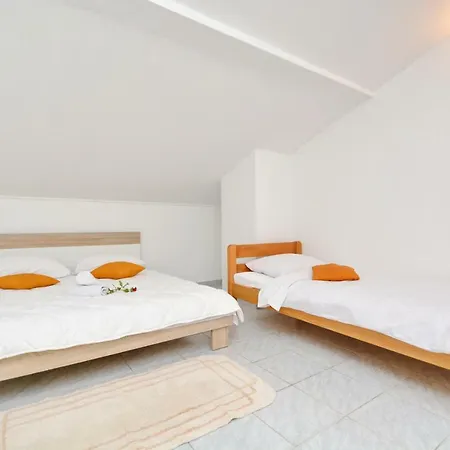 Maca Apartment